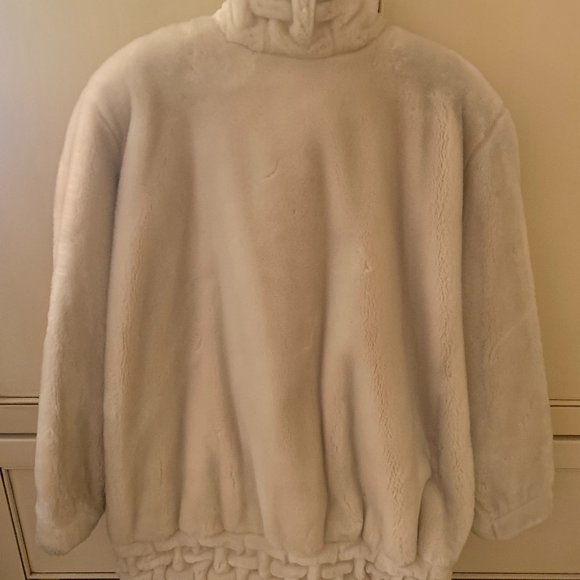 Winter White Faux Fur Jacket - Size 8 - Designed by Couture Du Vrai - Picture 3 of 8